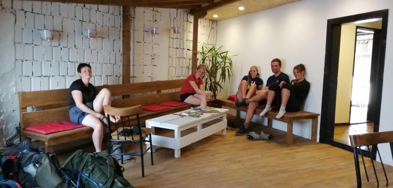 Central Hostel Peje Ngoại thất bức ảnh