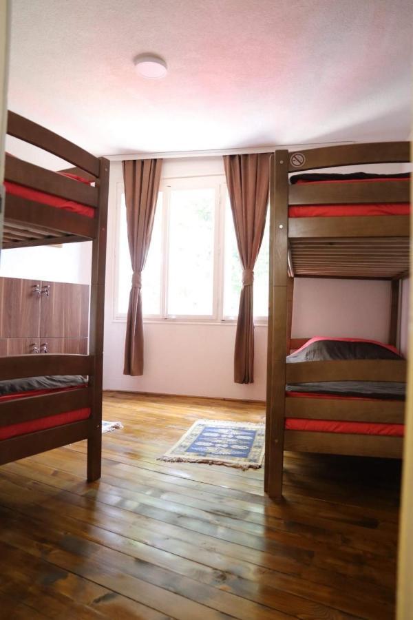 Central Hostel Peje Ngoại thất bức ảnh