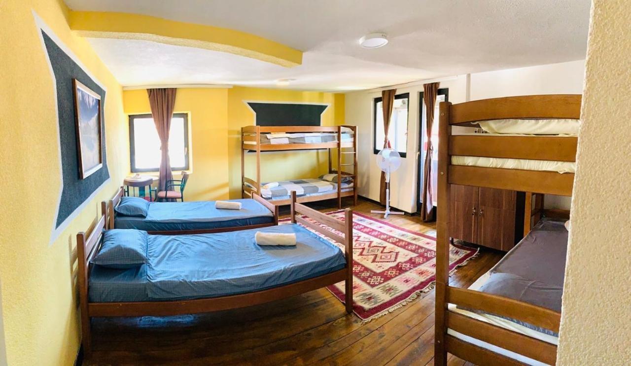 Central Hostel Peje Ngoại thất bức ảnh