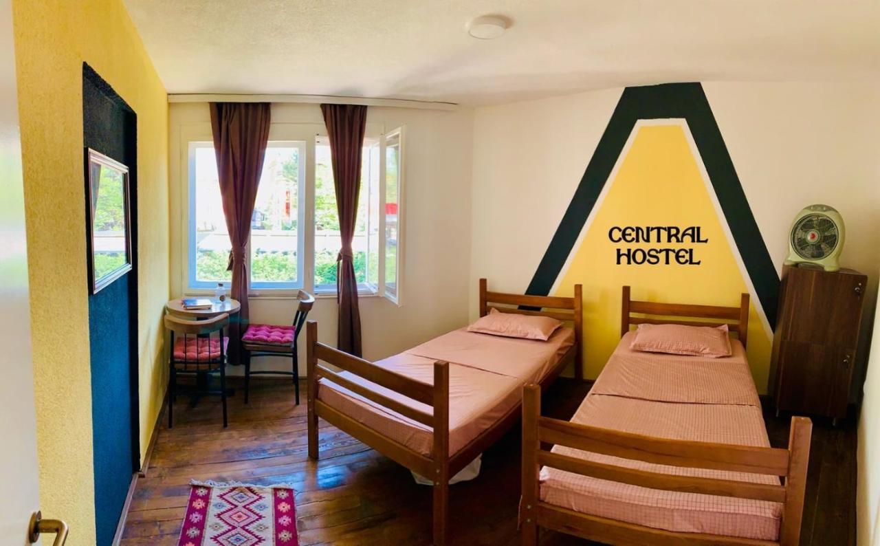 Central Hostel Peje Ngoại thất bức ảnh